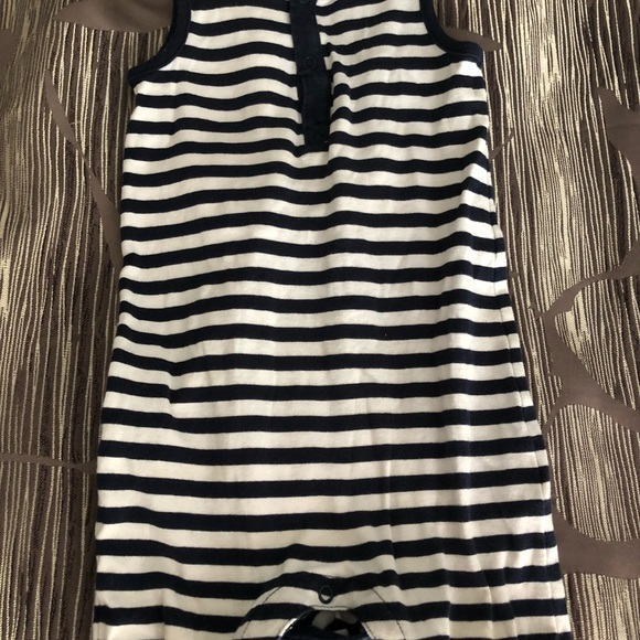 Tops; All shirts for $15 - Picture 3 of 8